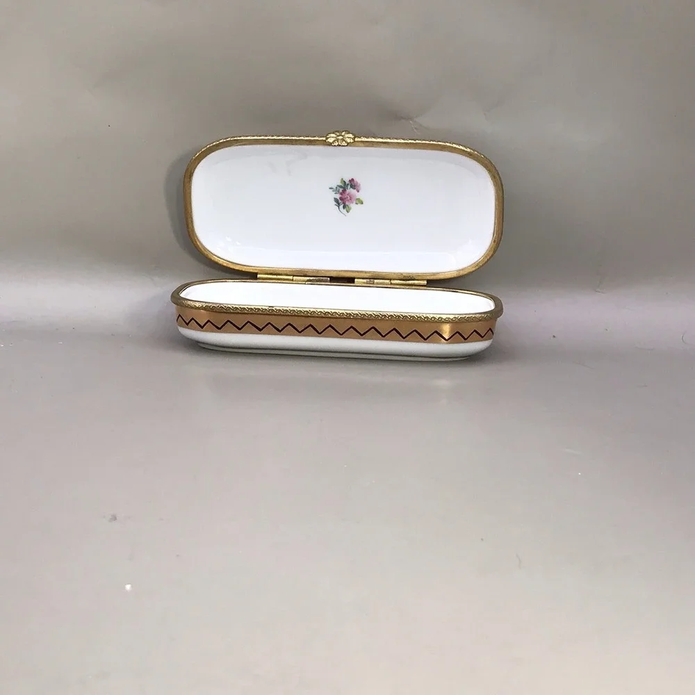 Museum Of Jewelry Trinket Box‎ Floral Gold Chevron
